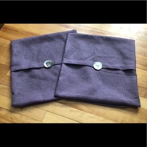 100% linen pillowcases with Shell button closure
